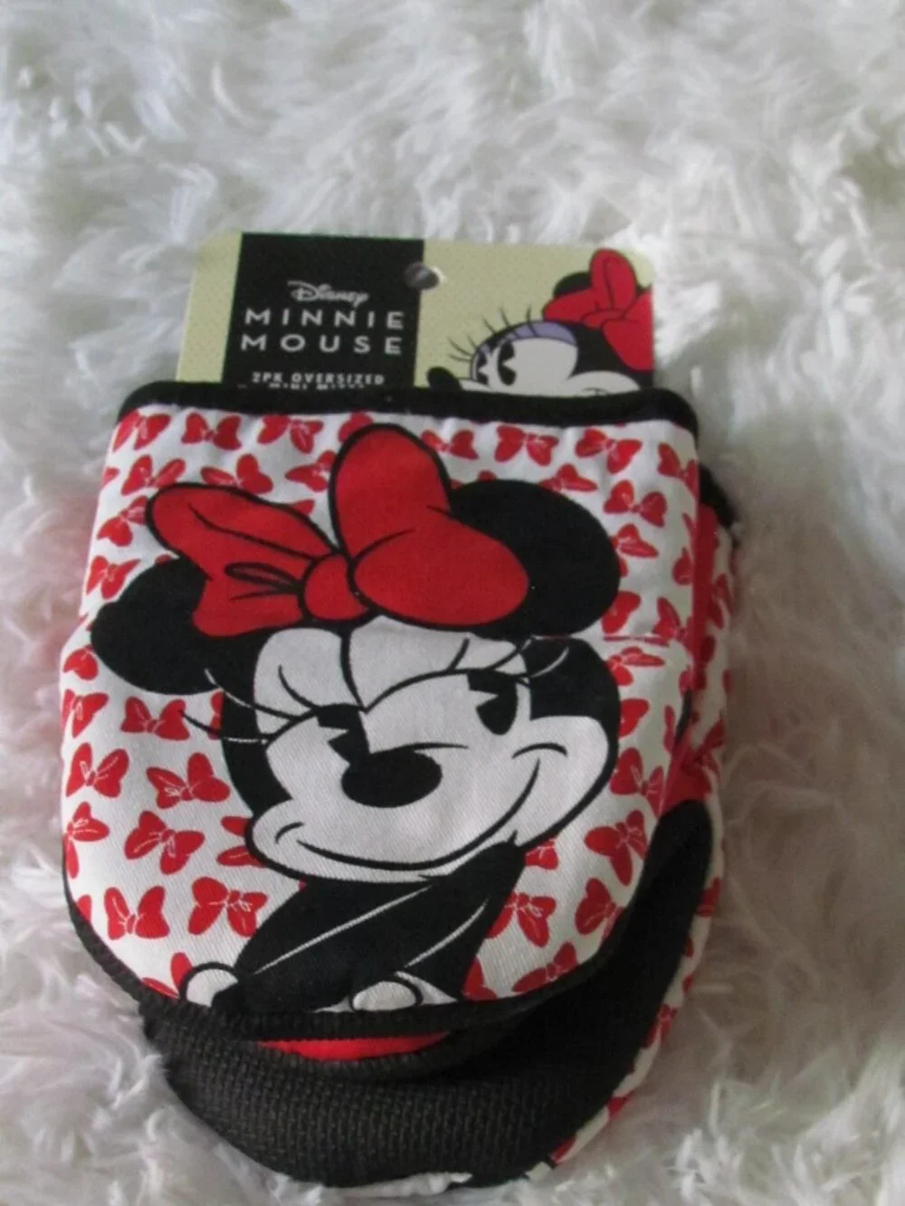 New Disney Minnie Mouse & Red Bows 2 Pack Oversized Mini Oven Mitts